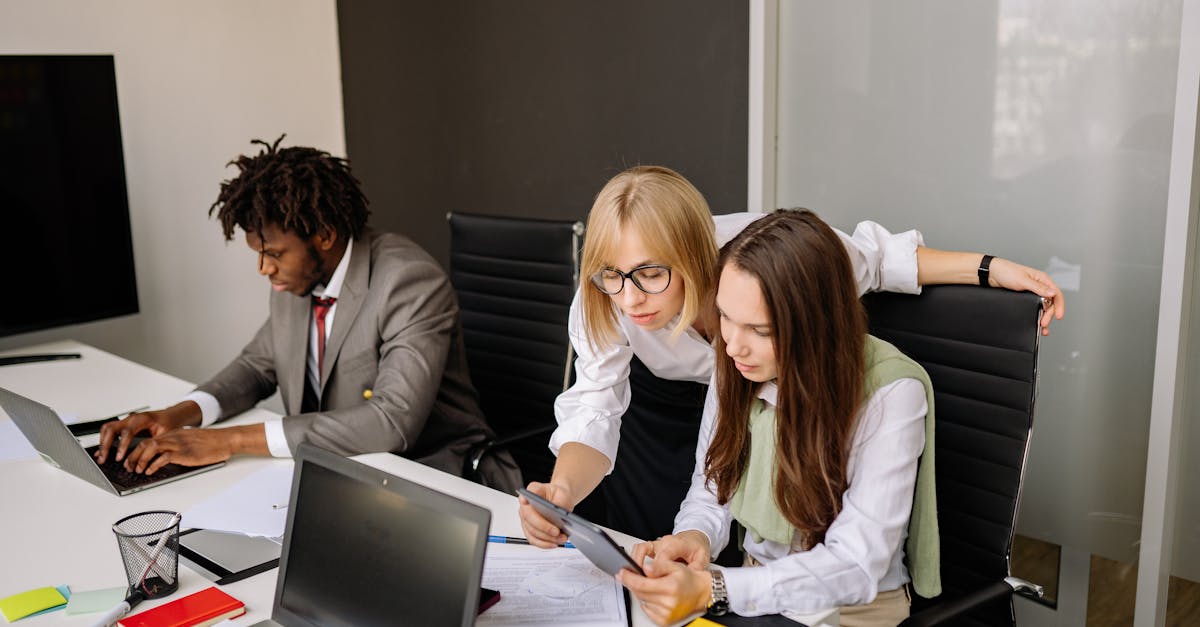 稳定的双语服务团队上家：网上定制服务平台开户