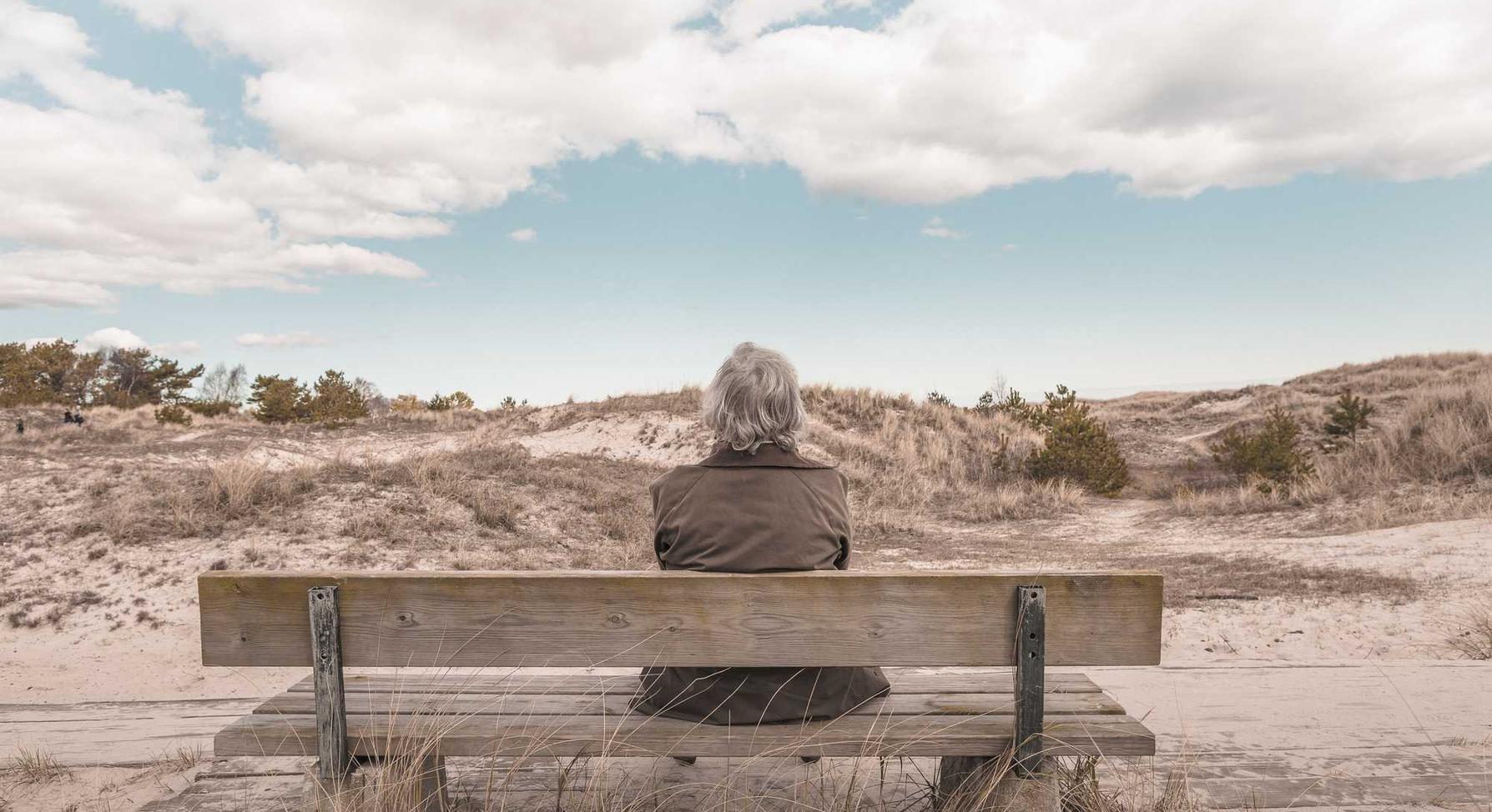 实名手机卡出售:详情下载教程寻找窝窝app