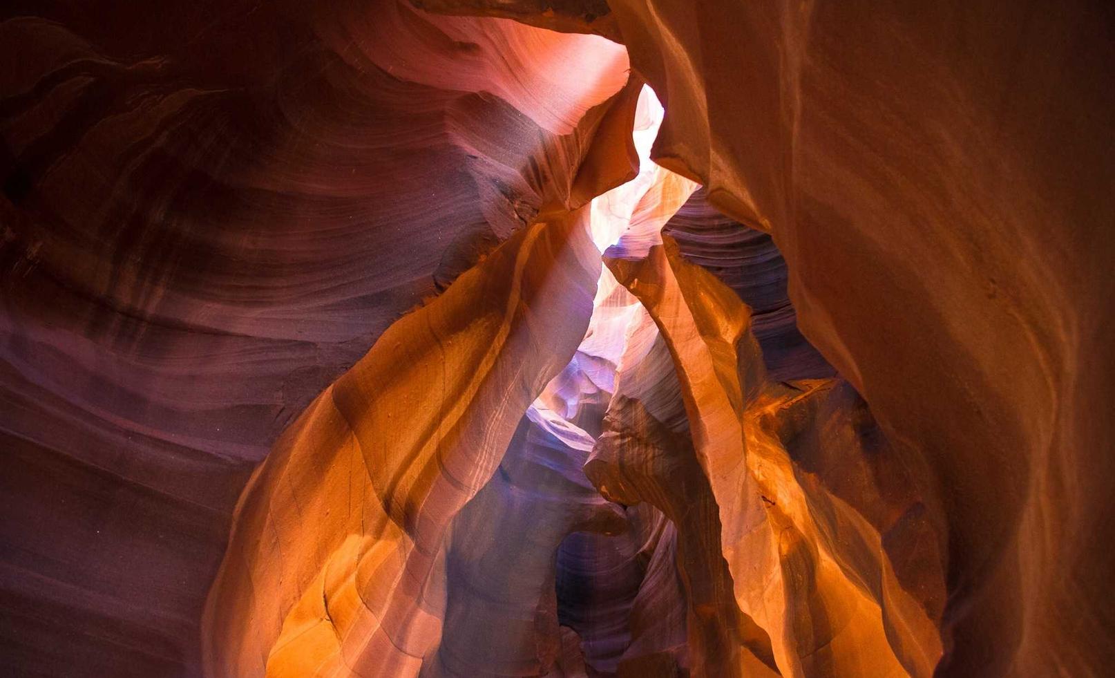 香烟的文学创作：香烟经常出现在文学创作中，为什么？