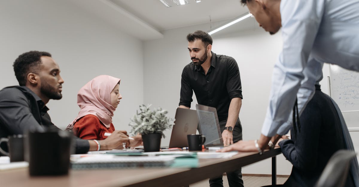 老微信号码批发：哪些网络平台可以基金开户