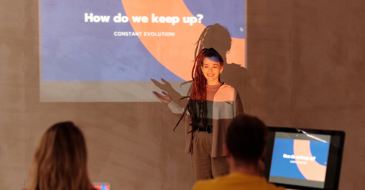 如何利用社交媒体监测的数据进行SEO优化