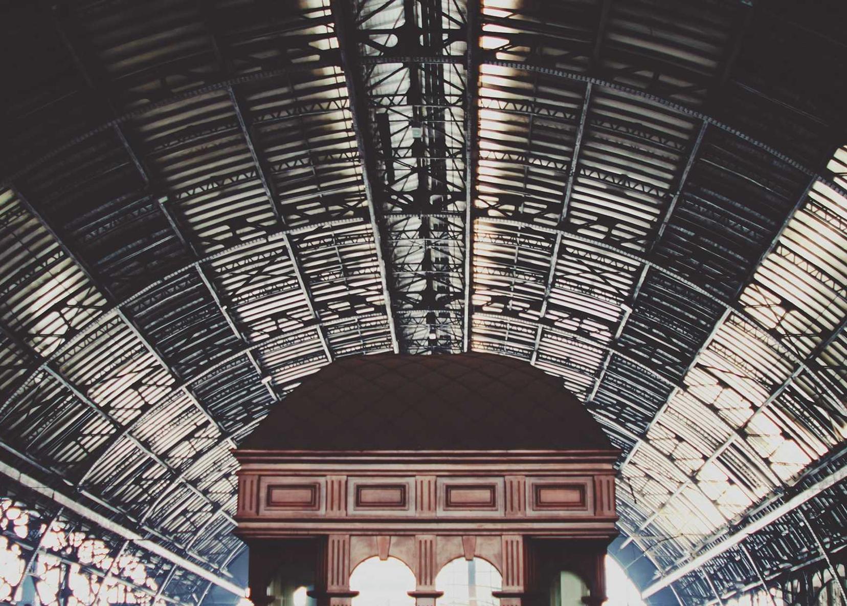 如何在短信中表达爱的情感?