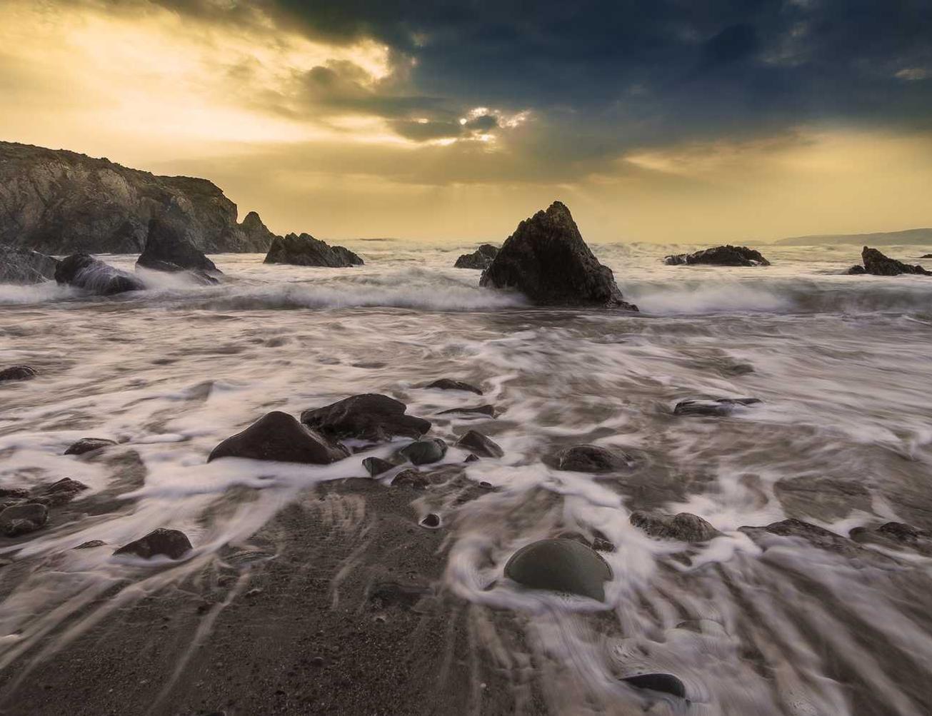 允许玩家使用技术支持会对游戏平衡造成什么影响？